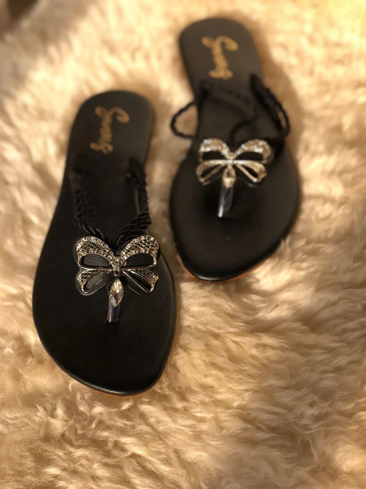 Duo Strap Butterfly Slides In Black