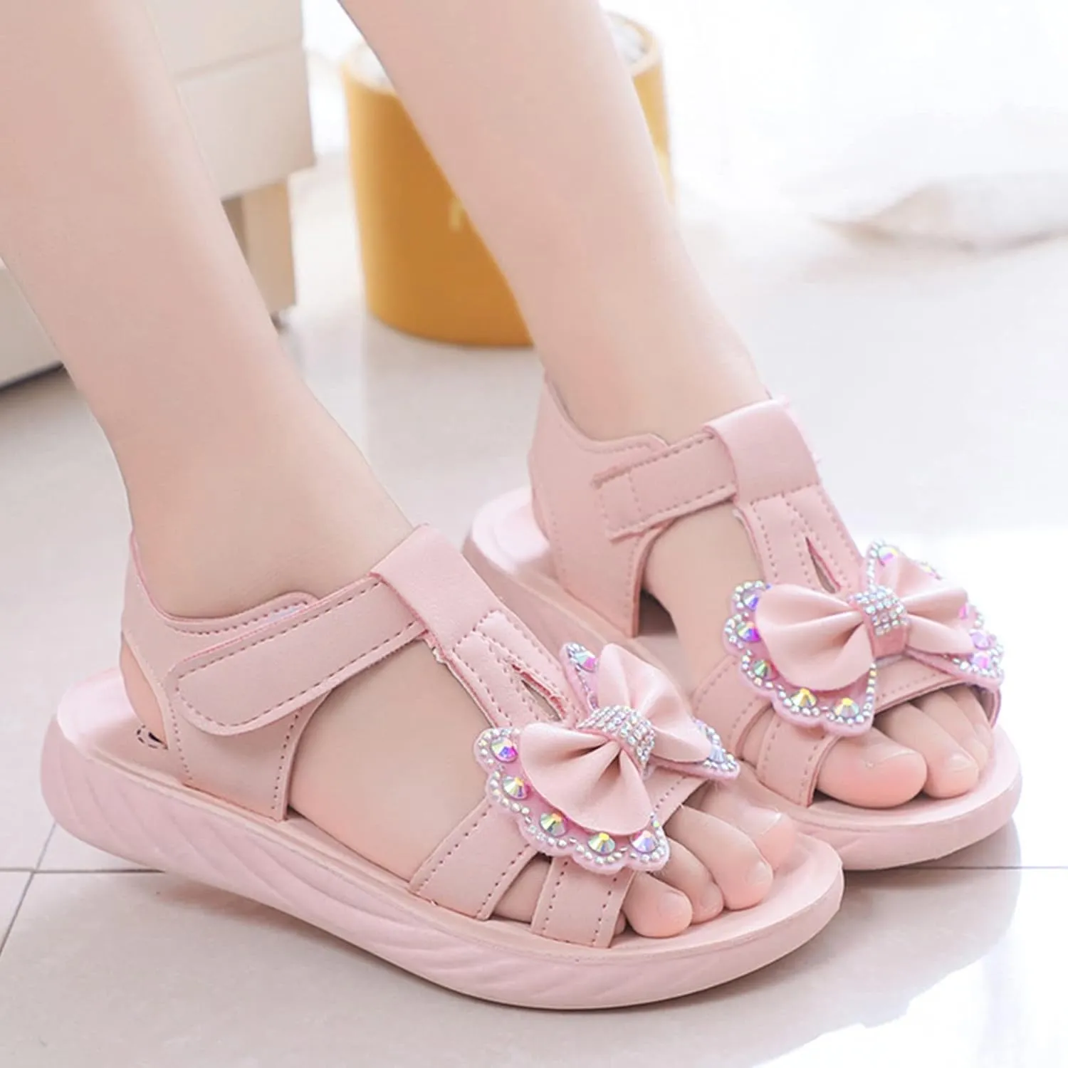 Girls Rhinestones Bow Flat Sandals Open Toe Soft Sole T Strap Cute Dress Up Shoes for 4 to 12 Yearss Kids Sandals