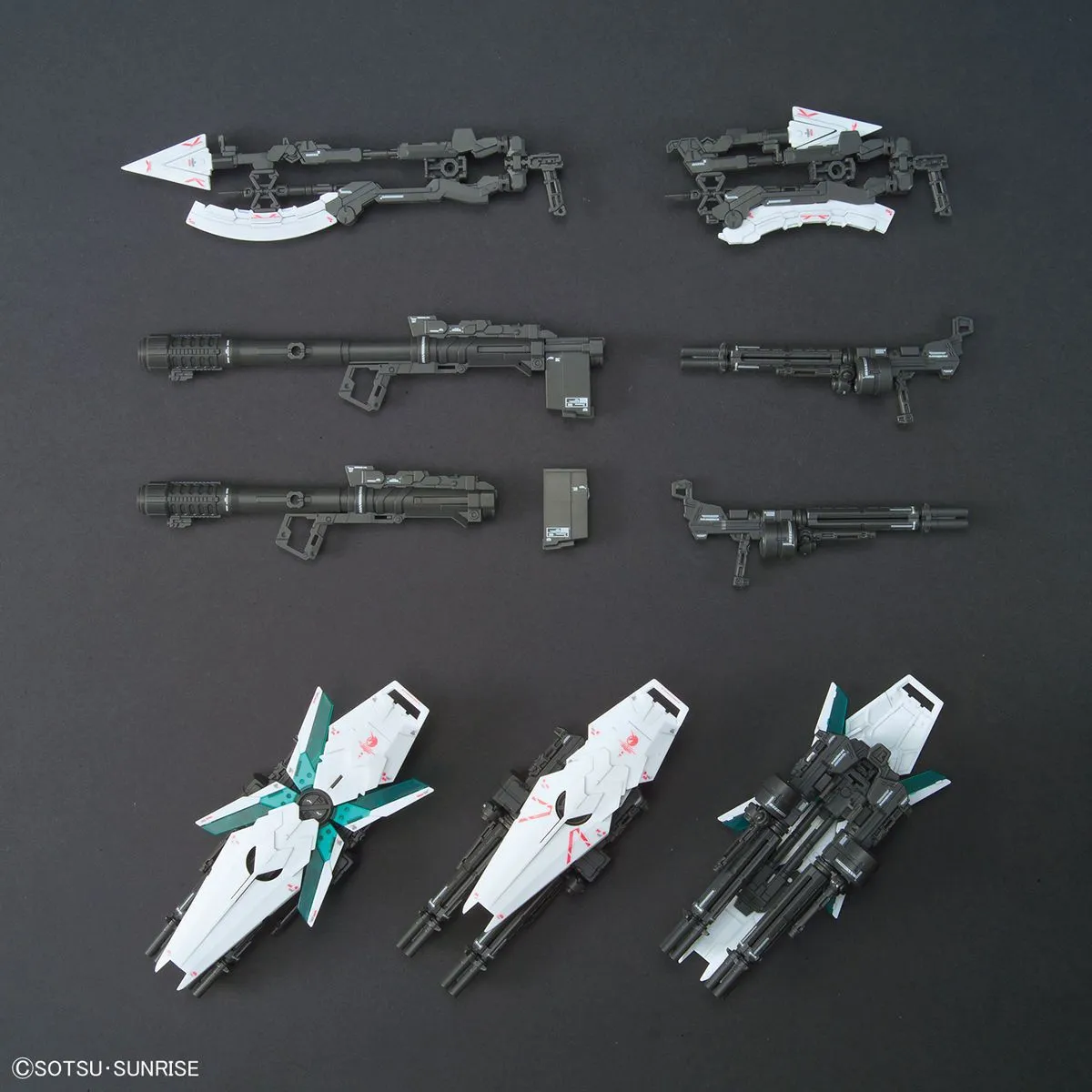 Gundam 1/144 RG #30 Unicorn RX-0 Full Armor Unicorn Gundam Model Kit