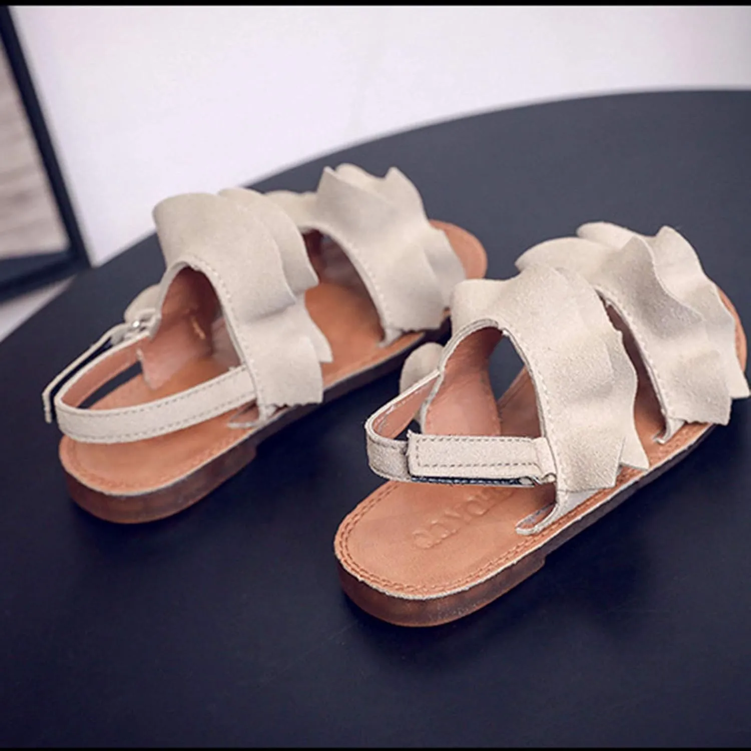 Kids Girls Ruffle Sandals Anti-Slip Open Toe Breathable Outdoor Beach Plat Shoes Slip On Slippers Girls Sandals