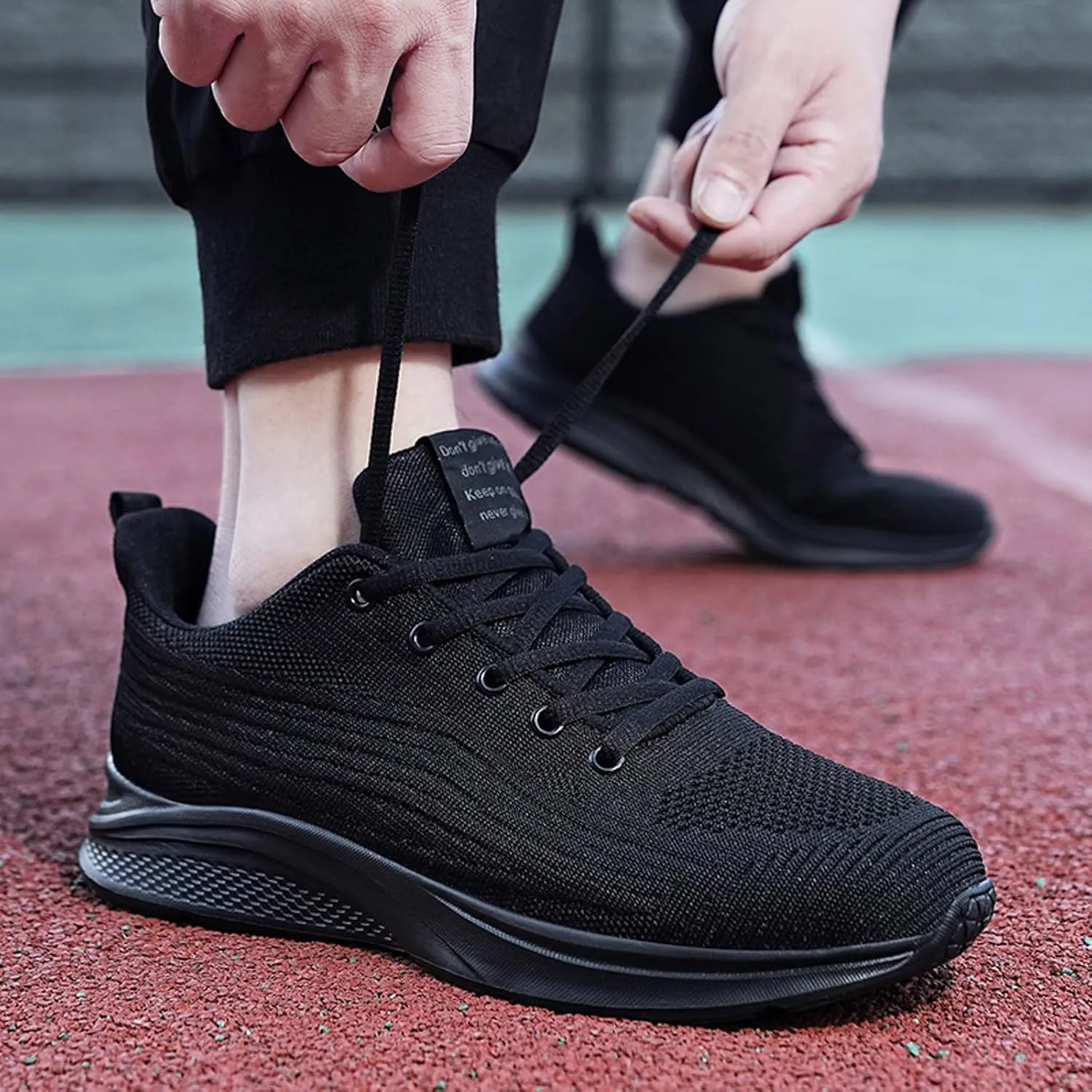 Men's Lightweight Sneakers Fashion Summer Mesh Breathable Sneakers Comfortable Lace Up Hiking Shoes for Men