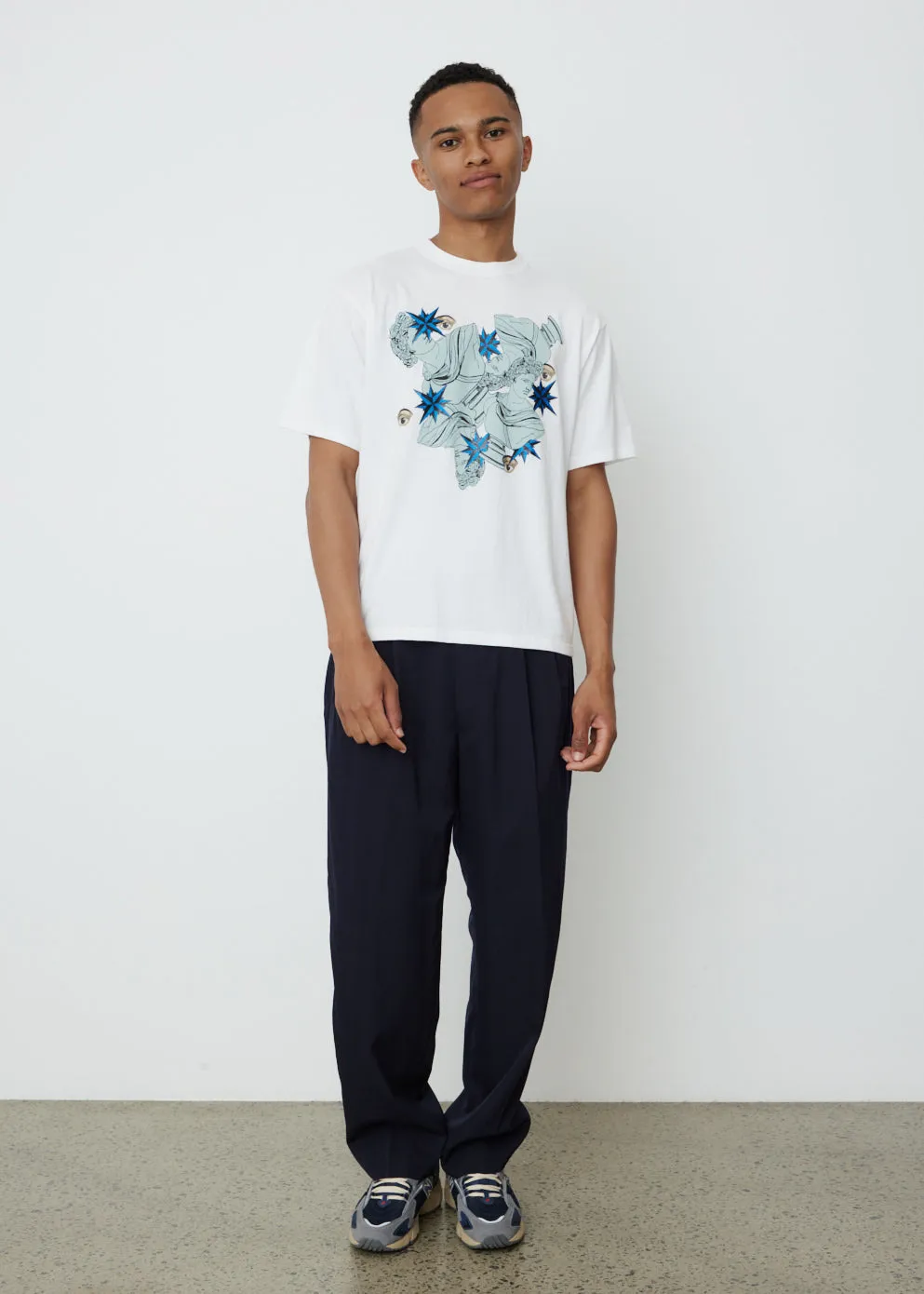 Statue T-Shirt