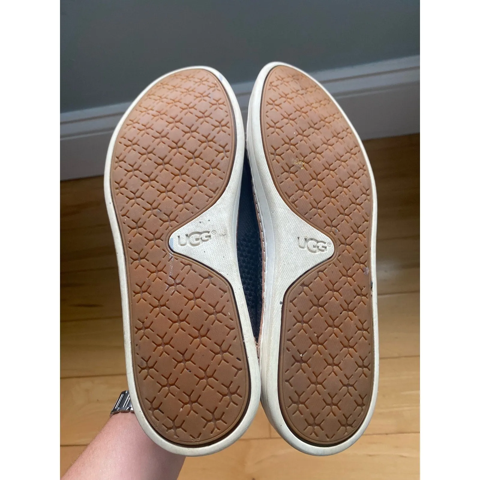 Ugg Alameda Black Mesh Slip-ons Size 7.5